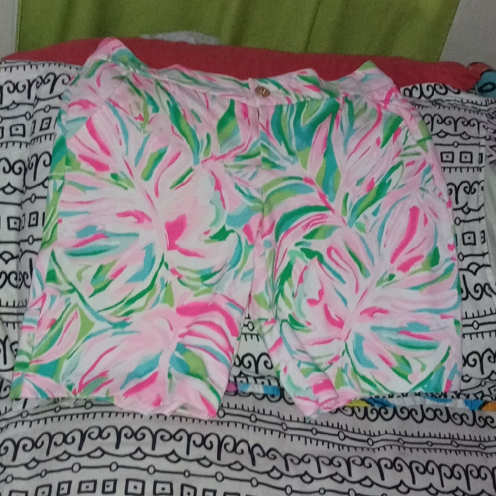 Lily pulitzer size 10 shorts